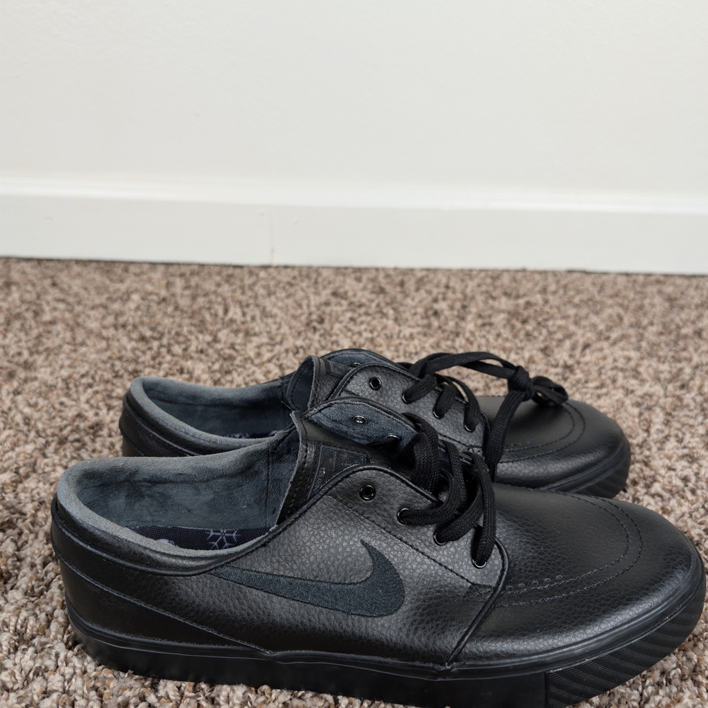 Nike Black Men's Sneakers